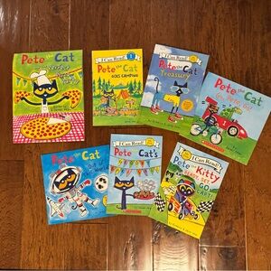 Set of 12 Pete the Cat Books